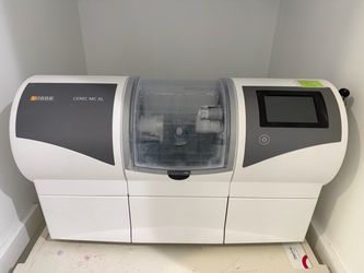 Sirona Cerec MCXL milling machine