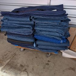 Moving Blanket Set Of 20 With Dolly  