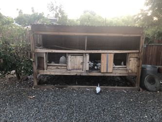 Cage really large and heavy pick up need 4 to 5 person to move