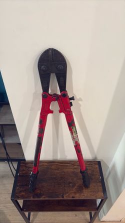 24-Inch Heavy-Duty Bolt Cutters (600mm Forged Steel Jaws)