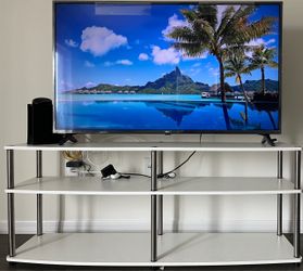 LG - 55’’ UHD TV + Stand  + Magic Remote
