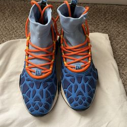 Versace Shoes Size 8.5