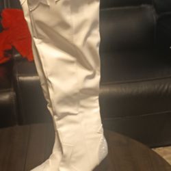 Thigh High White Rhinestone Cowgirl Boots 