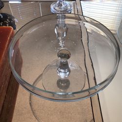 Glass Dish With Glass Leg 