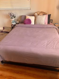 Queen bed