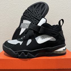Nike Air Force Max CB Black Matte Silver Size 9.5 VNDS (Back Heel is Cracked)