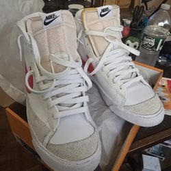 Nike Sneakers