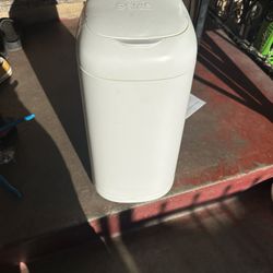 Diaper genie 
