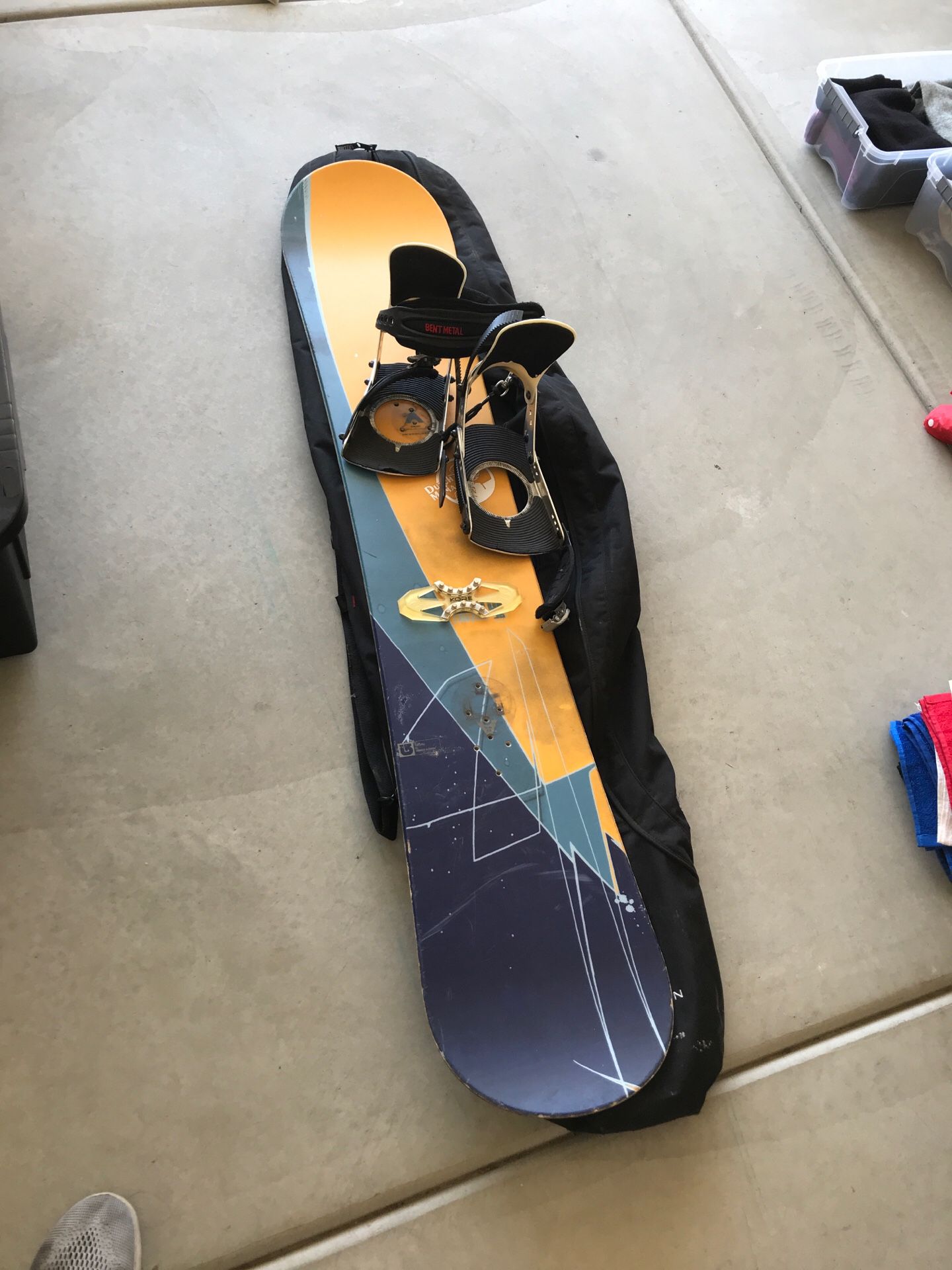 Snowboard and Bag for sale Burton