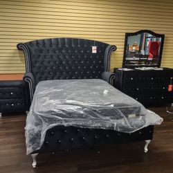 4 Piece Queen Bedroom Set Queen Bed Frame Dresser Mirror And  Night Stand