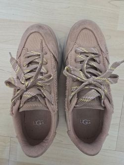 UGG Marin Lace Calligraphy Platform Sneakers - Size 7.5