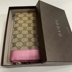 perfect condition authentic Gucci wallet