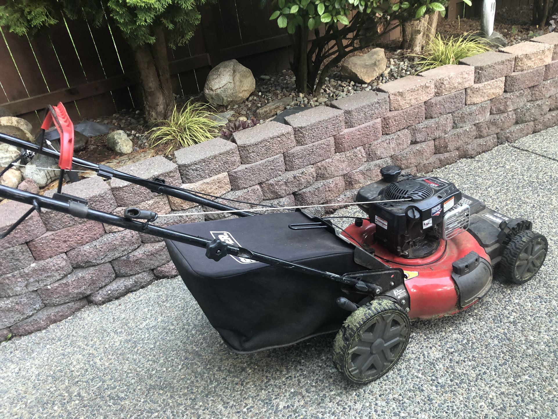 Self Propelled Lawn Mower for sale, Blade spindle broke (see pictures) $50.00 or best Offer. Engine and Self Propelled works great. 