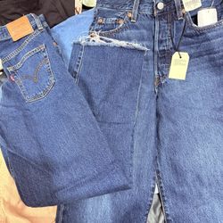 Levis Ribcage Straight