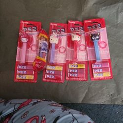 Hello Kitty And Friends Pez Dispensers 