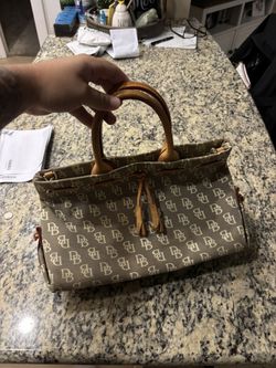 Dooney & Bourke Bag
