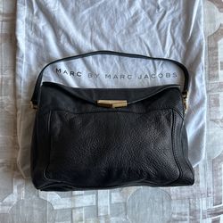 Marc Jacob’s Leather Black Purse