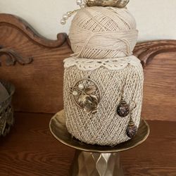 Vintage -Look Earring And Brooch Holder