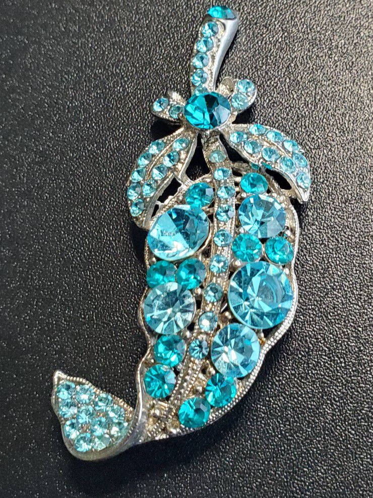 Women's Crystal Pin Brooch Jewelry 