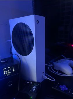 Xbox Series S Bundle – Ready to Play 🔥