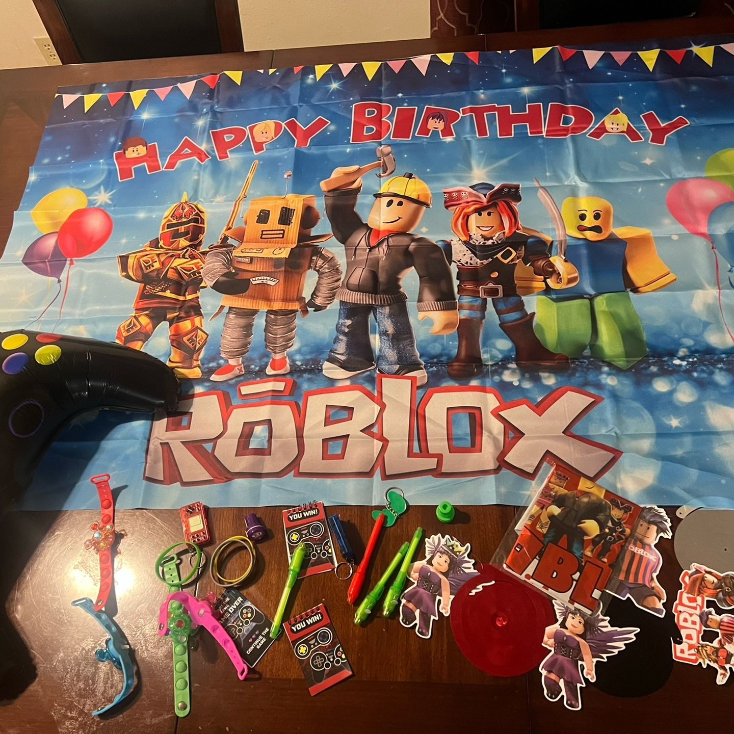 Roblox Party Supplies!!