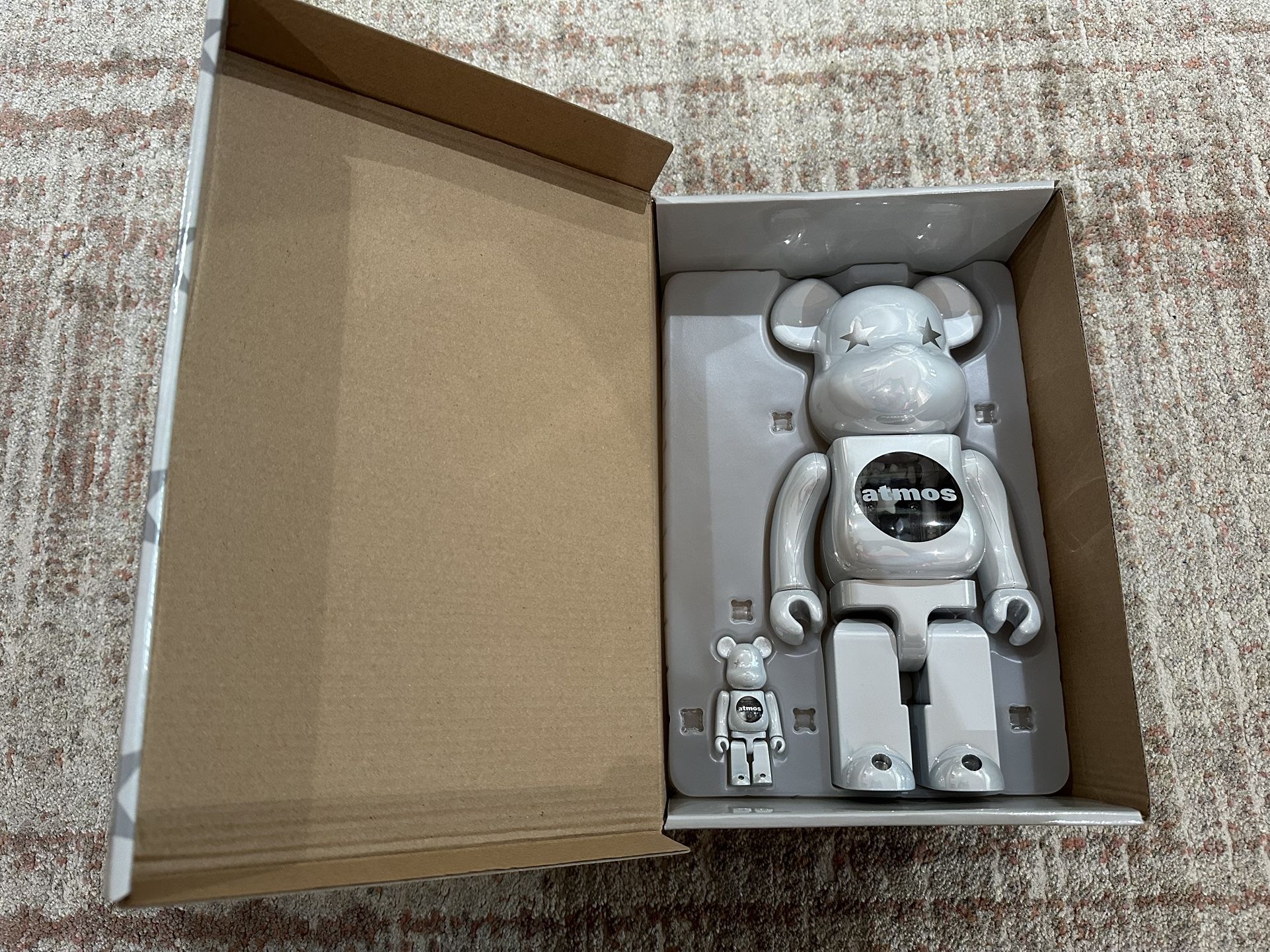 Atmos Bearbrick White Chrome 400% & 100%