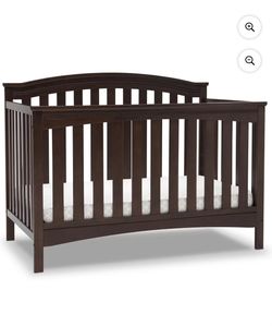 Crib with Brand New Organic Mattress