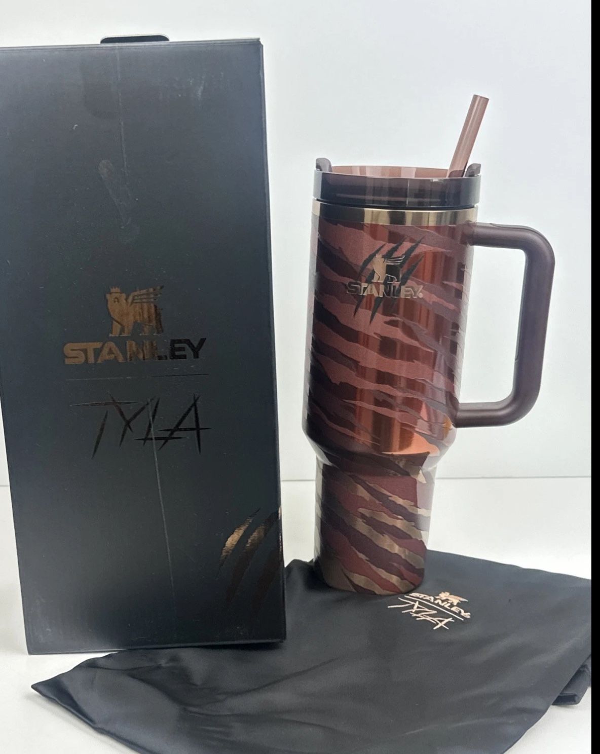 Stanley x Tyla Tyger 40oz Limited Edition Quencher H2.0 Flowstate Tumbler NEW