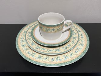 Pfaltzgraff China set