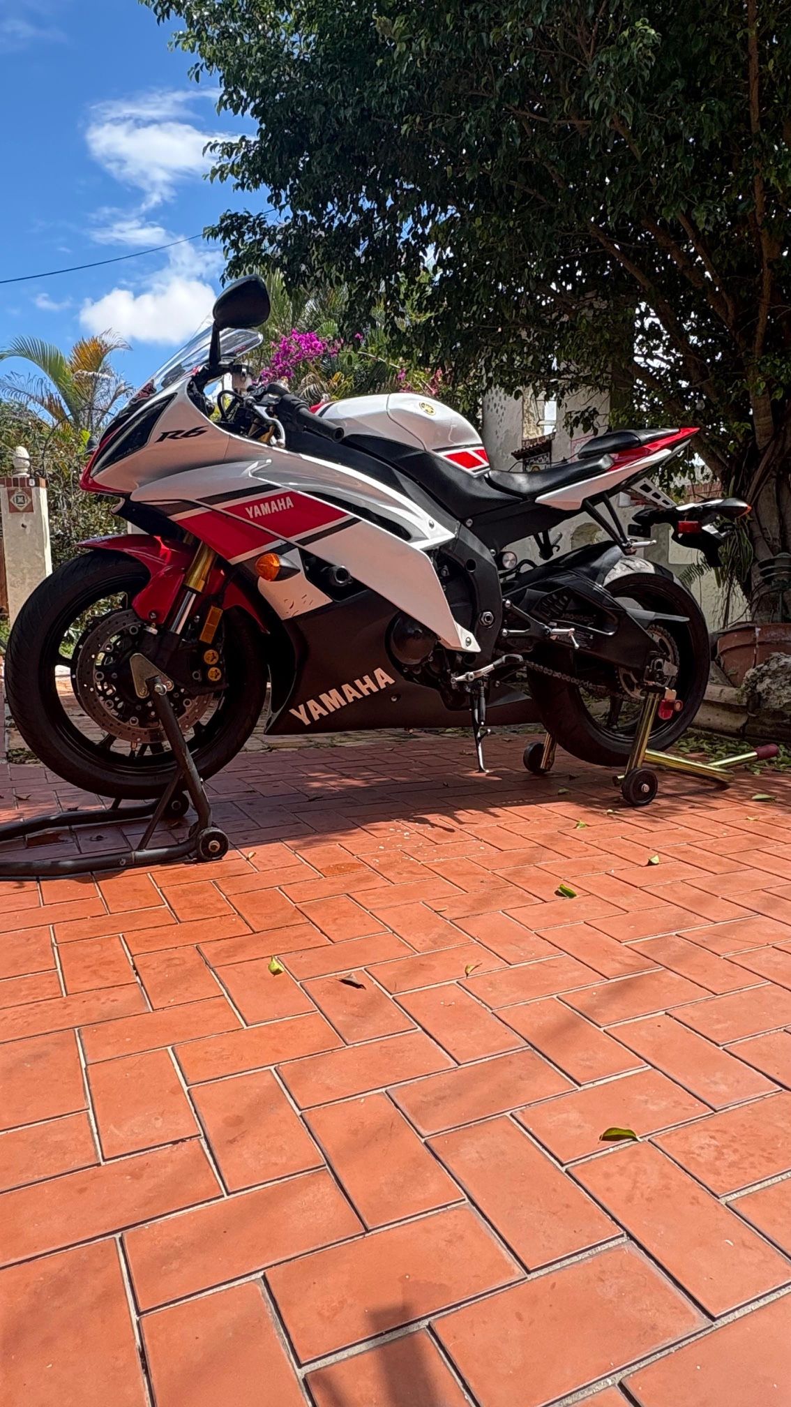 Yamaha R6