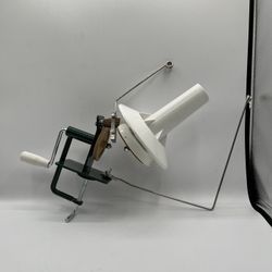Hand Operated Yarn Winder