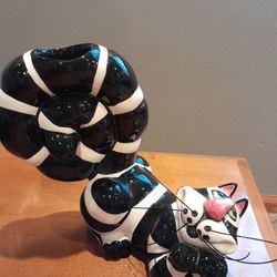 2 SWAK cat figurines