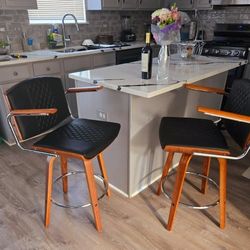 Bar Stools 