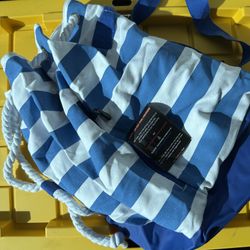 NEW Canvas bag & carry tote for summer beach blue & white 