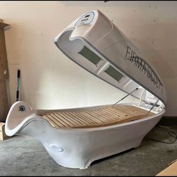 LED POD Multi LED Light Therapy Sauna Capsule far Infrared Spa Pod comparable to Cocoon Wellness