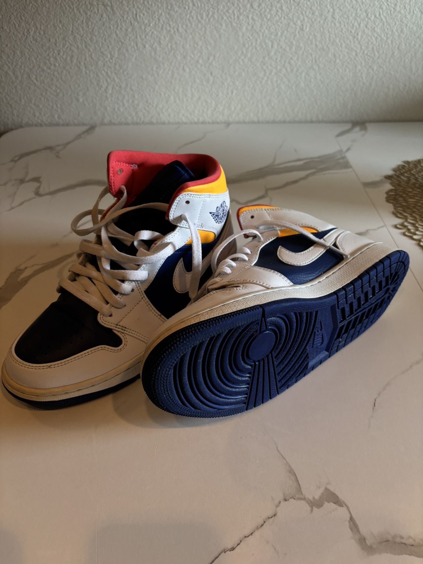 Air Jordan Retro Mid White Royal Blue