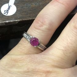 14k White Gold Ruby & Diamond Ring Size 6.5 (1211223)