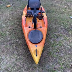 Liquid Logic Manta Ray propel 120 pedal fish and kayak