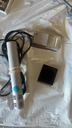 Nintendo GameCube Microphone and Memory Card Bundle