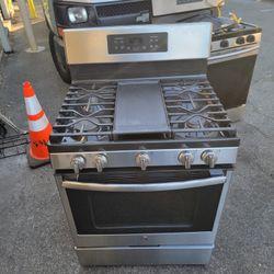 Gas Stove Ge 30 Wide 