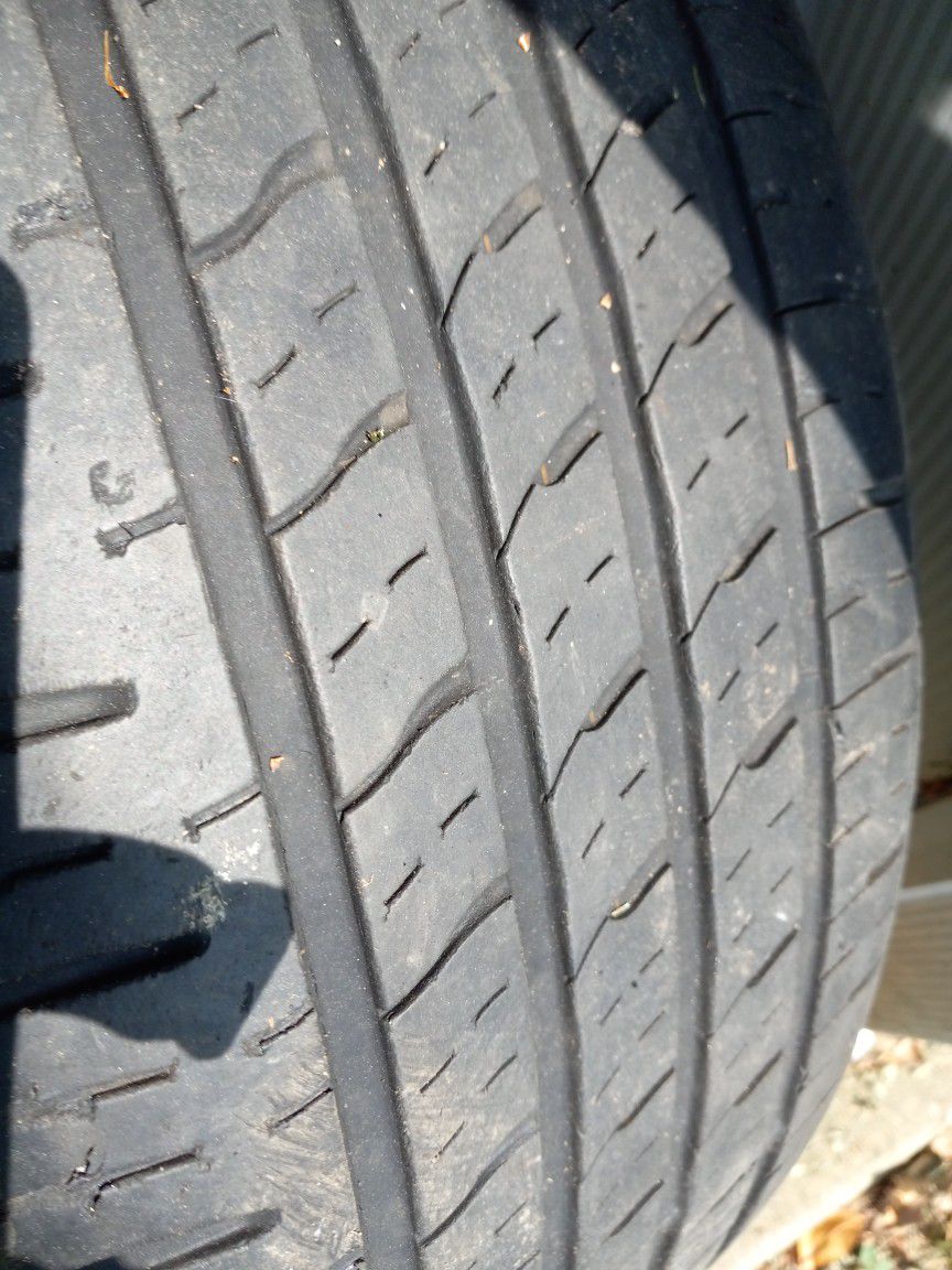 Rim and Tire for SRXCadillac SUV