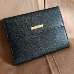 VNDS Women's Burberry Trifold Black Leather Metallic Gold Wallet  (MINT)