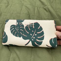Like New Kate Spade Tropical Wallet 