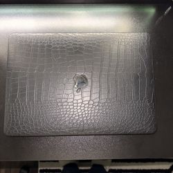 Apple MacBook Pro (13-inch, Touch Bar)