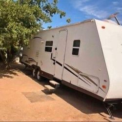 2006 Zeppelin 30 foot travel trailer Keystone