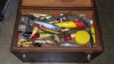 Vintage Fishing Lures and Wooden Tackle box Heddon, Creek Chub, South Bend,  Pflueger Antique fishing lures tackle for Sale in Montclair, CA - OfferUp