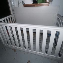 WOODEN GRAY BABY CRIB