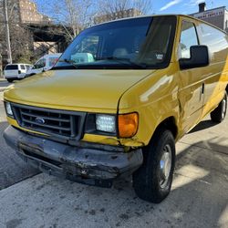 2006 Ford E250
