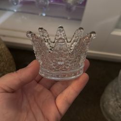 8 Crown Tea light Holders 