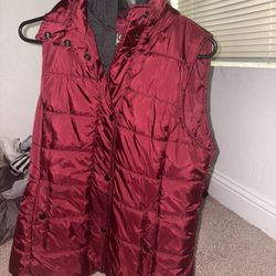 Arizona jeans co. Burgundy/grey puffy vest size M (runs small) 